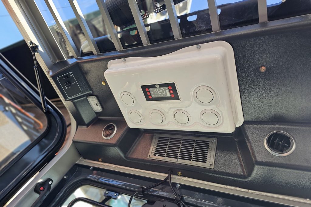 6889bf3e-afd6-40d4-9204-70f101a38ab6